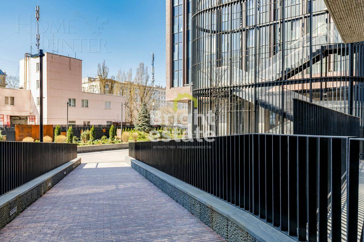 3-КОМН. КВАРТИРА С ОТДЕЛКОЙ 100 М² НА 11 ЭТАЖЕ