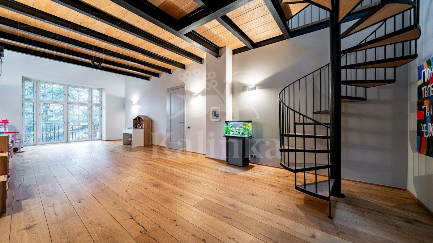 2-этажный коттедж 450 м² с отделкой