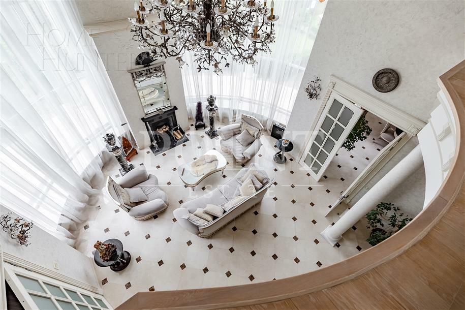 2-этажный коттедж 600 м² с отделкой