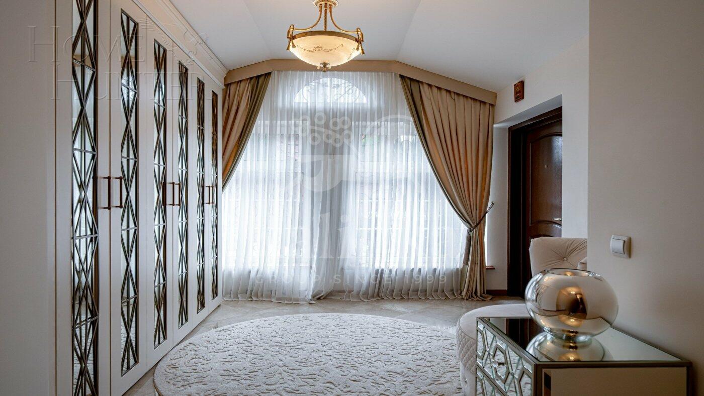 2-этажный коттедж 750 м² с отделкой