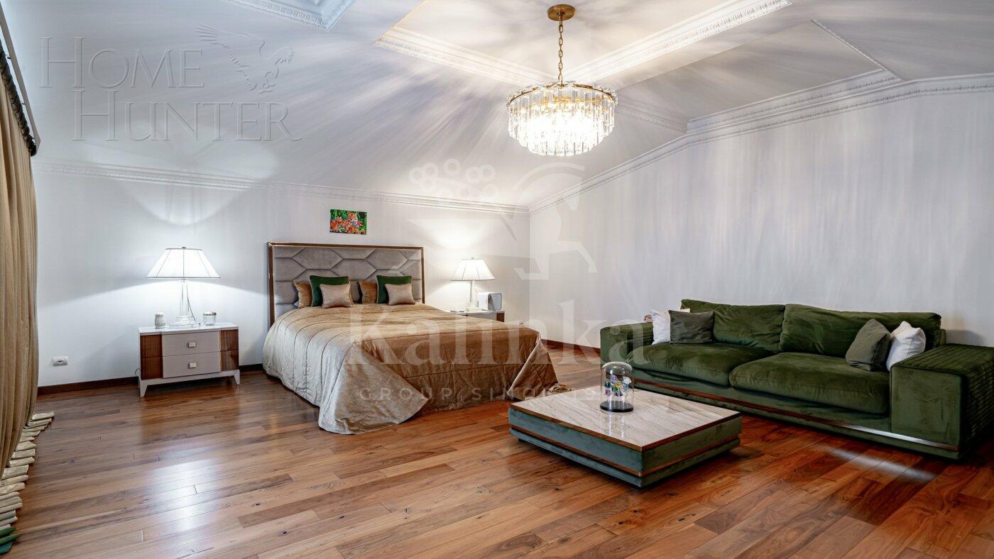 2-этажный коттедж 750 м² с отделкой