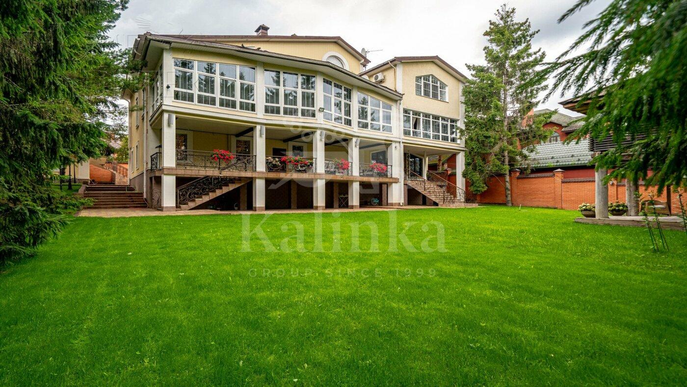 2-этажный коттедж 750 м² с отделкой