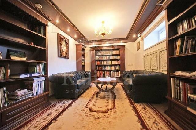 2-этажный коттедж 1 400 м² с отделкой