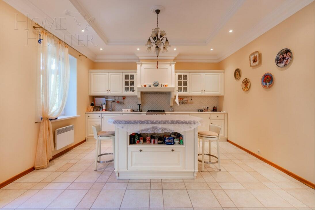 2-этажный коттедж 450 м² с отделкой