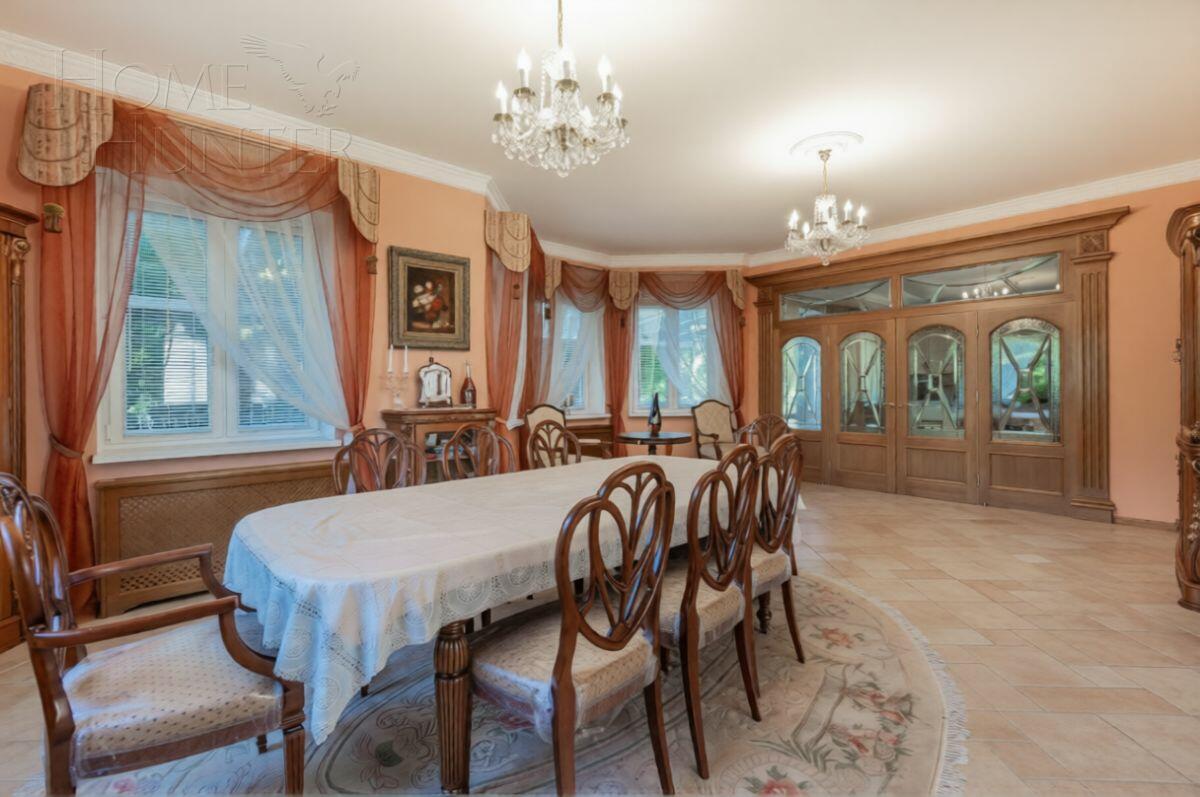 2-этажный коттедж 450 м² с отделкой