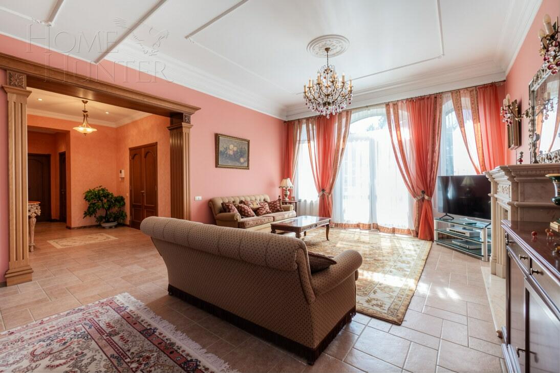 2-этажный коттедж 450 м² с отделкой