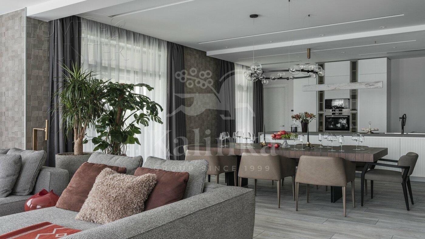 3-этажный коттедж 590 м² с отделкой