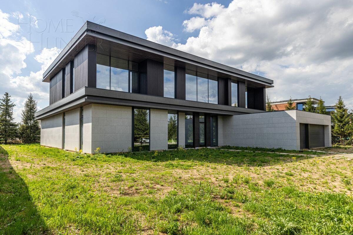 2-этажный коттедж 920 м² без отделки