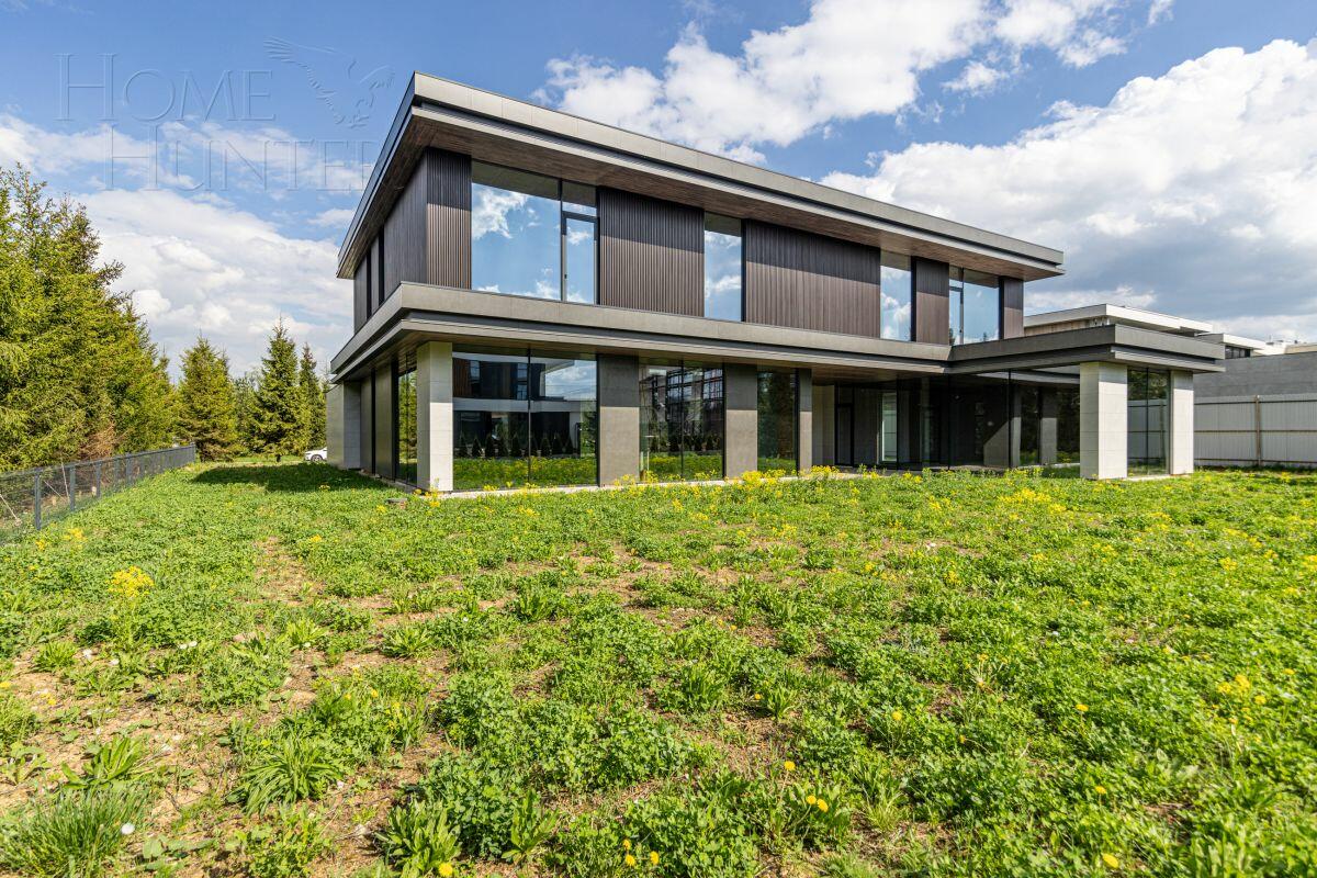 2-этажный коттедж 920 м² без отделки