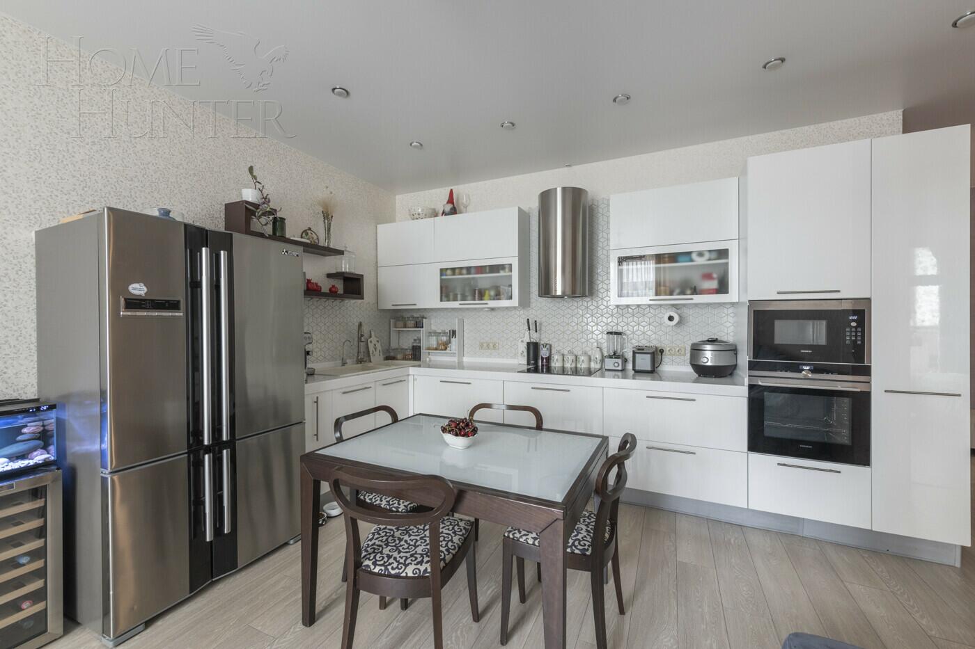 4-КОМН. КВАРТИРА С ОТДЕЛКОЙ 93 М² НА 2 ЭТАЖЕ