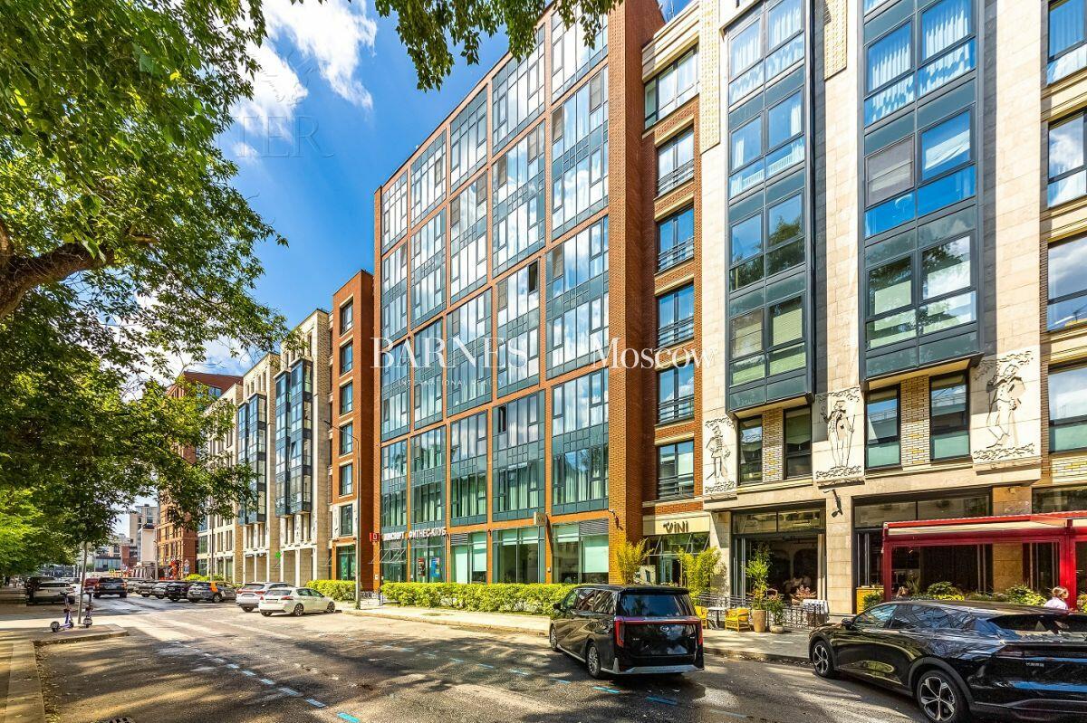 3-КОМН. КВАРТИРА С ОТДЕЛКОЙ 160 М² НА 2 ЭТАЖЕ