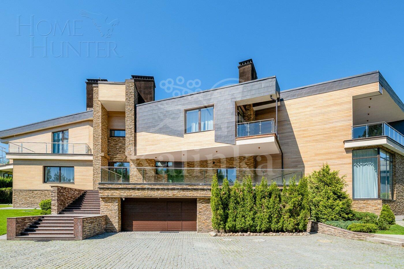 2-этажный коттедж 1 000 м² с отделкой