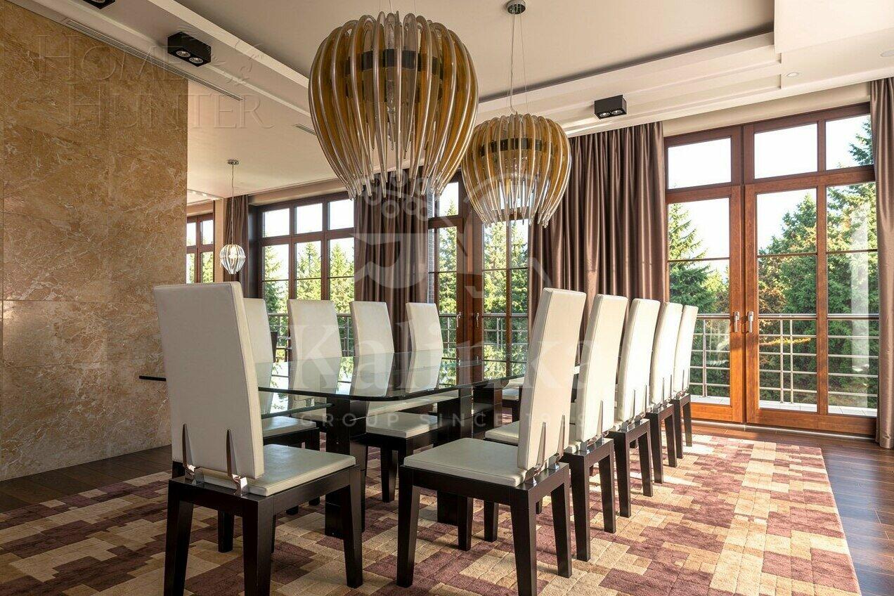 4-КОМН. КВАРТИРА С ОТДЕЛКОЙ 185.1 М² НА 2 ЭТАЖЕ