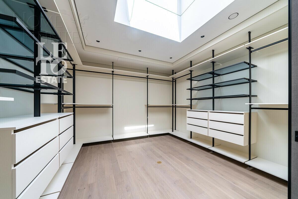 2-этажный коттедж 850 м² с отделкой