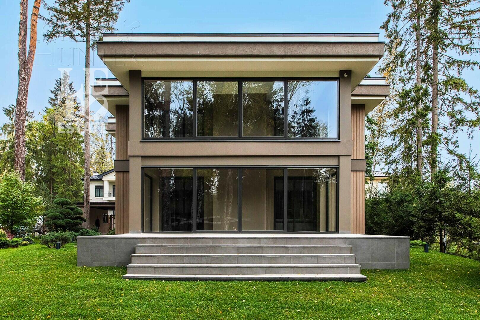 2-этажный коттедж 320 м² с отделкой