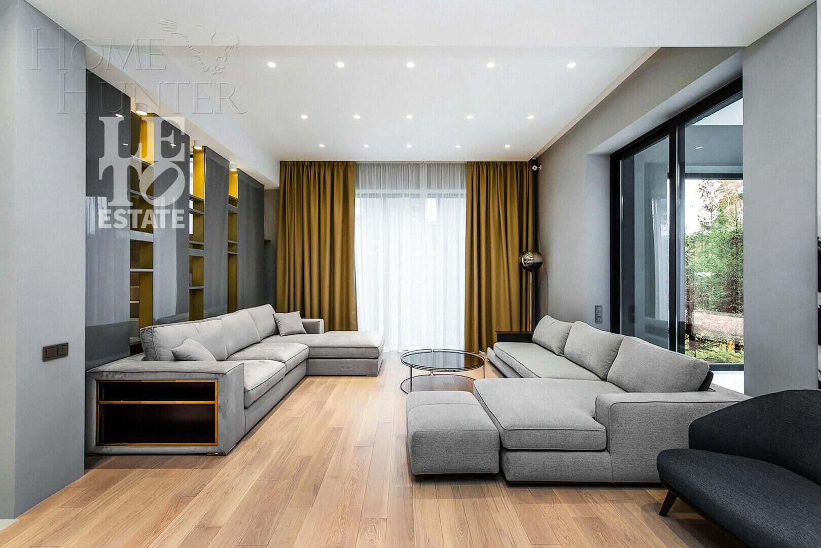 2-этажный коттедж 320 м² с отделкой