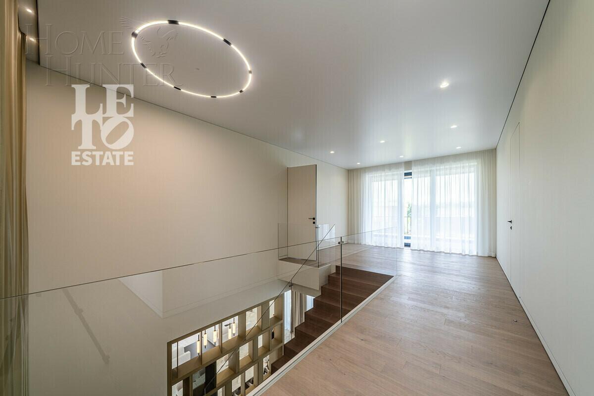 2-этажный коттедж 850 м² с отделкой