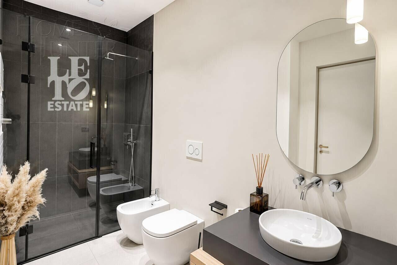 2-этажный коттедж 320 м² с отделкой