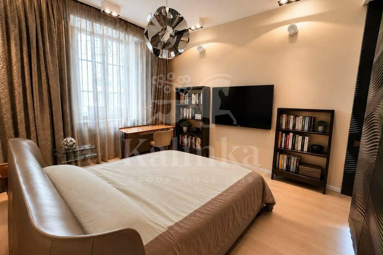4-КОМН. КВАРТИРА С ОТДЕЛКОЙ 185.1 М² НА 2 ЭТАЖЕ