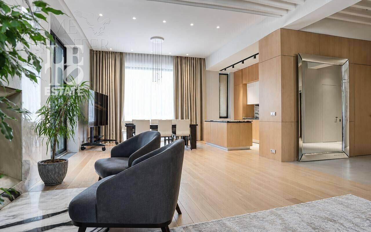 2-этажный коттедж 320 м² с отделкой