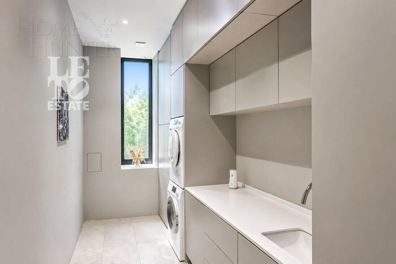2-этажный коттедж 320 м² с отделкой