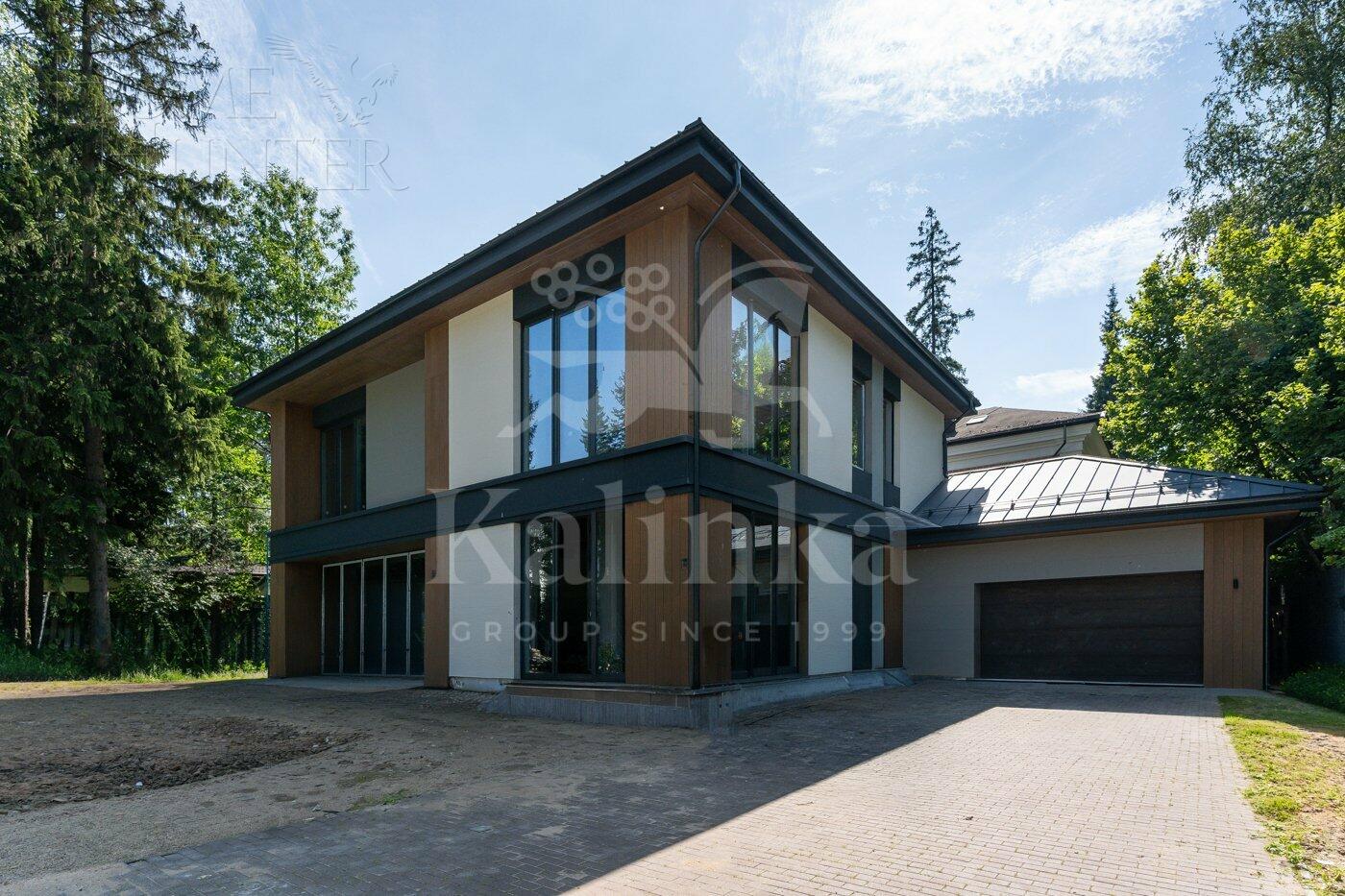 2-этажный коттедж 380 м² без отделки