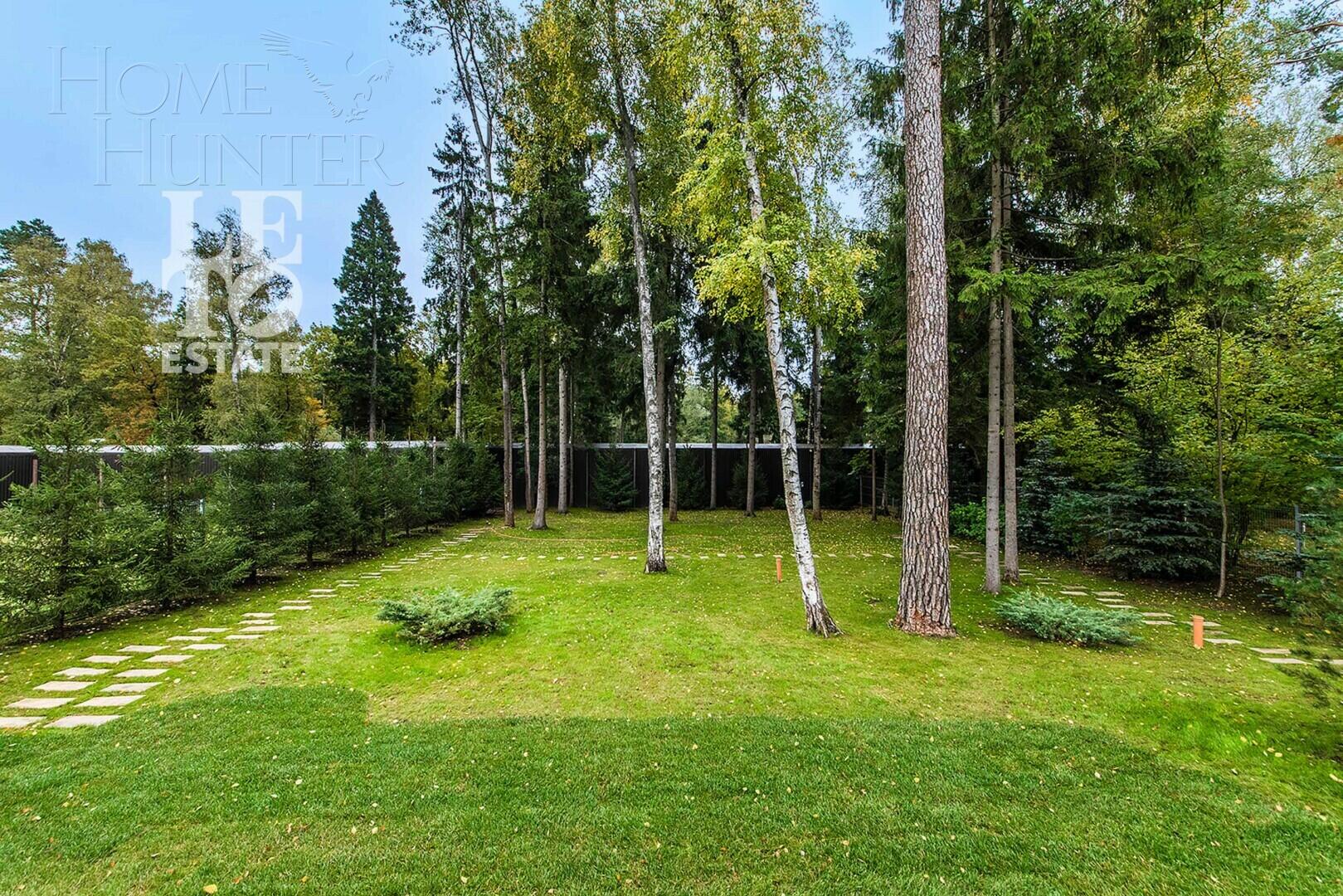 2-этажный коттедж 320 м² с отделкой