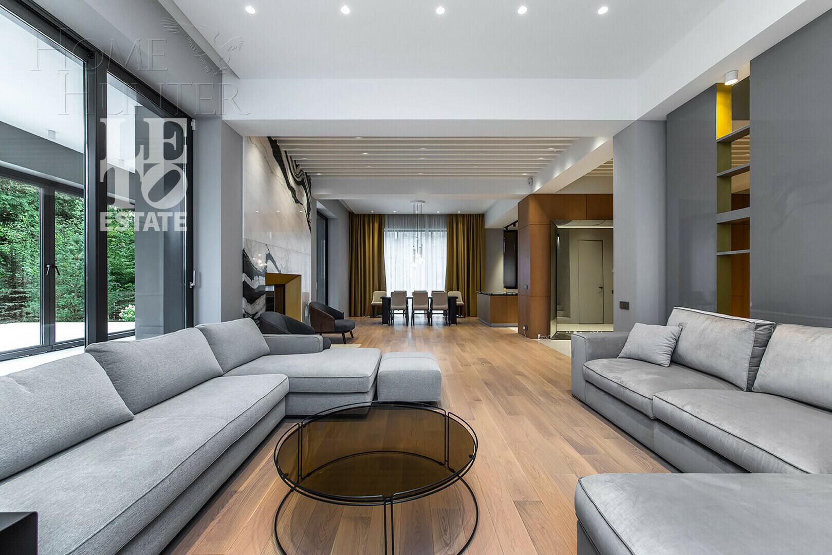 2-этажный коттедж 320 м² с отделкой