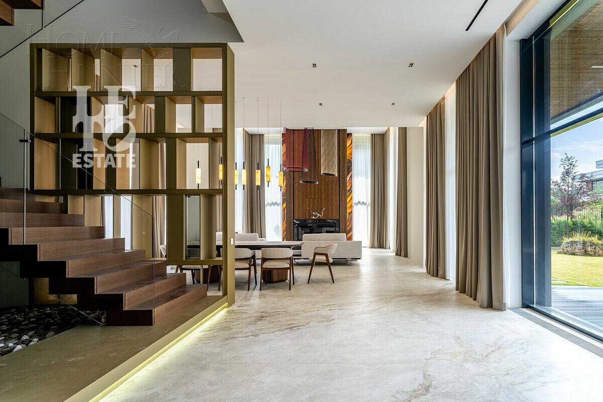 2-этажный коттедж 850 м² с отделкой