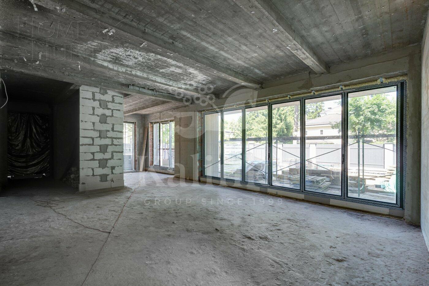 2-этажный коттедж 380 м² без отделки