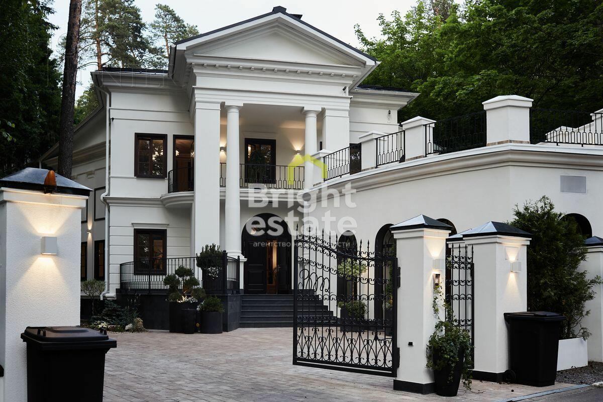 2-этажный коттедж 1 463 м² с отделкой