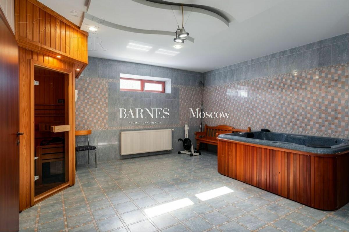 1-этажный коттедж 450 м² с отделкой