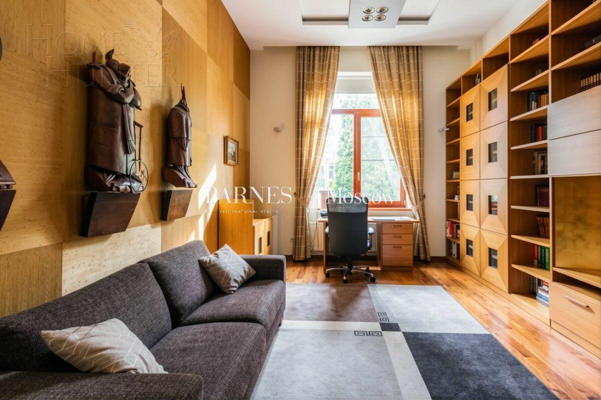 1-этажный коттедж 450 м² с отделкой