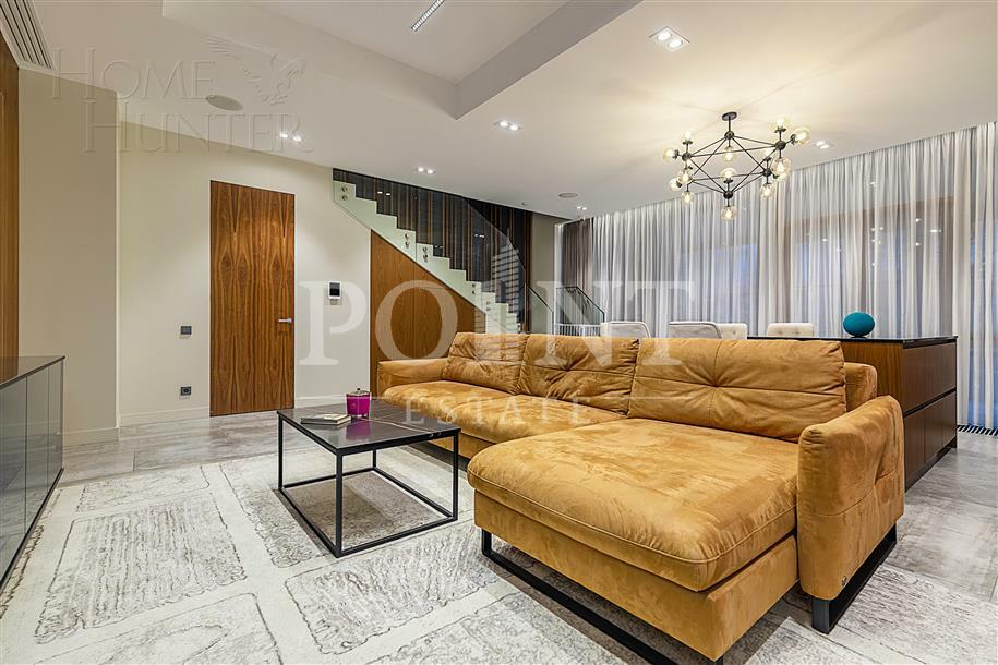 3-этажный таунхаус 238.4 м² с отделкой