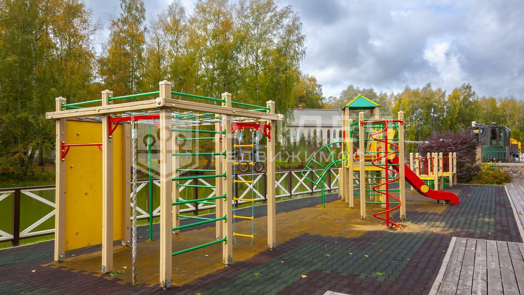 2-этажный коттедж 410 м² с отделкой