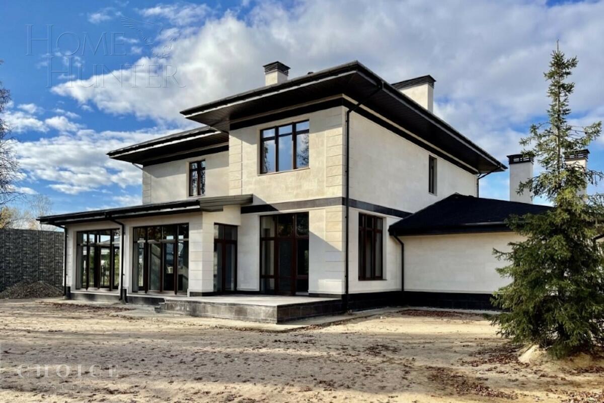2-этажный коттедж 572 м² без отделки