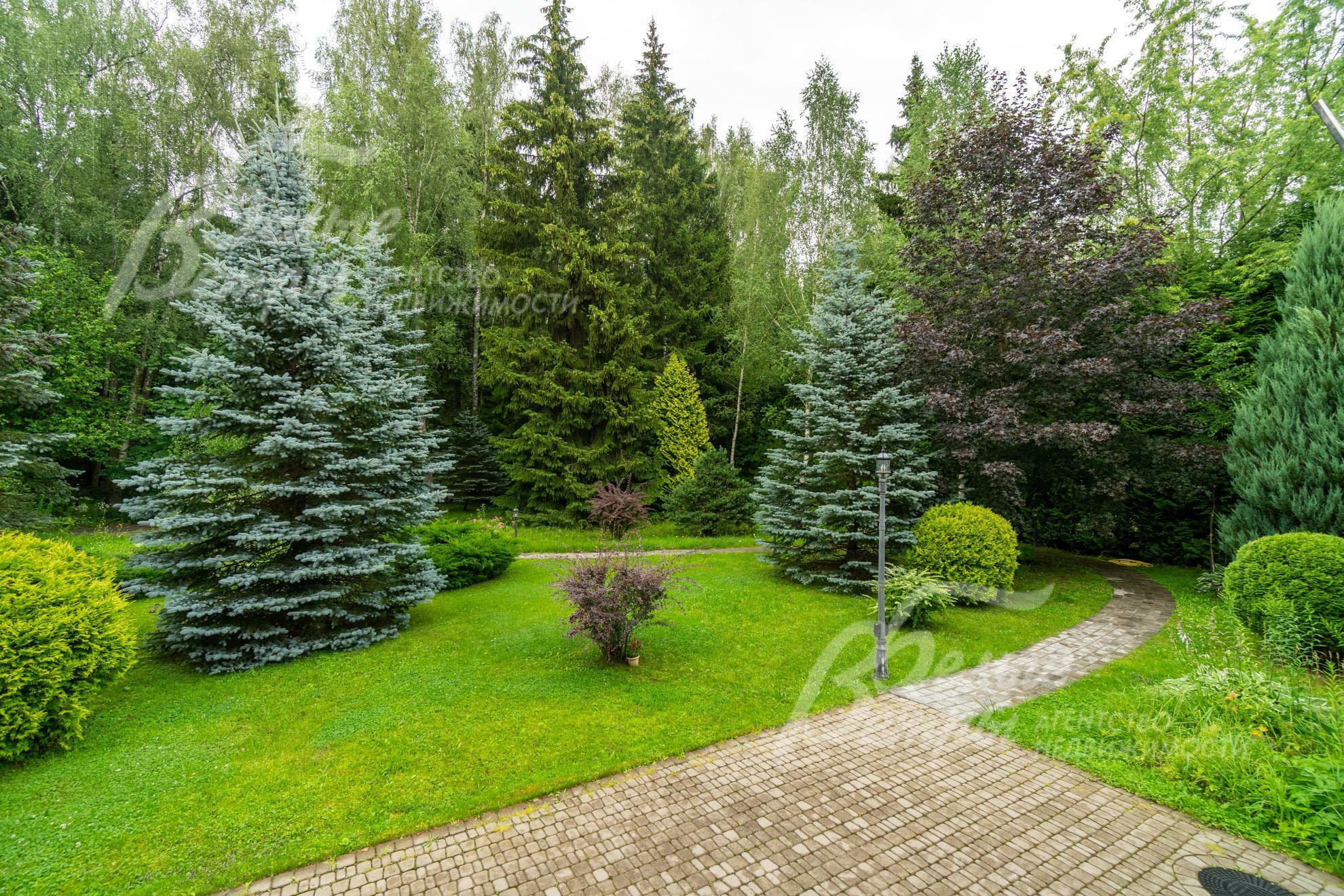 2-этажный коттедж 1 000 м² с отделкой