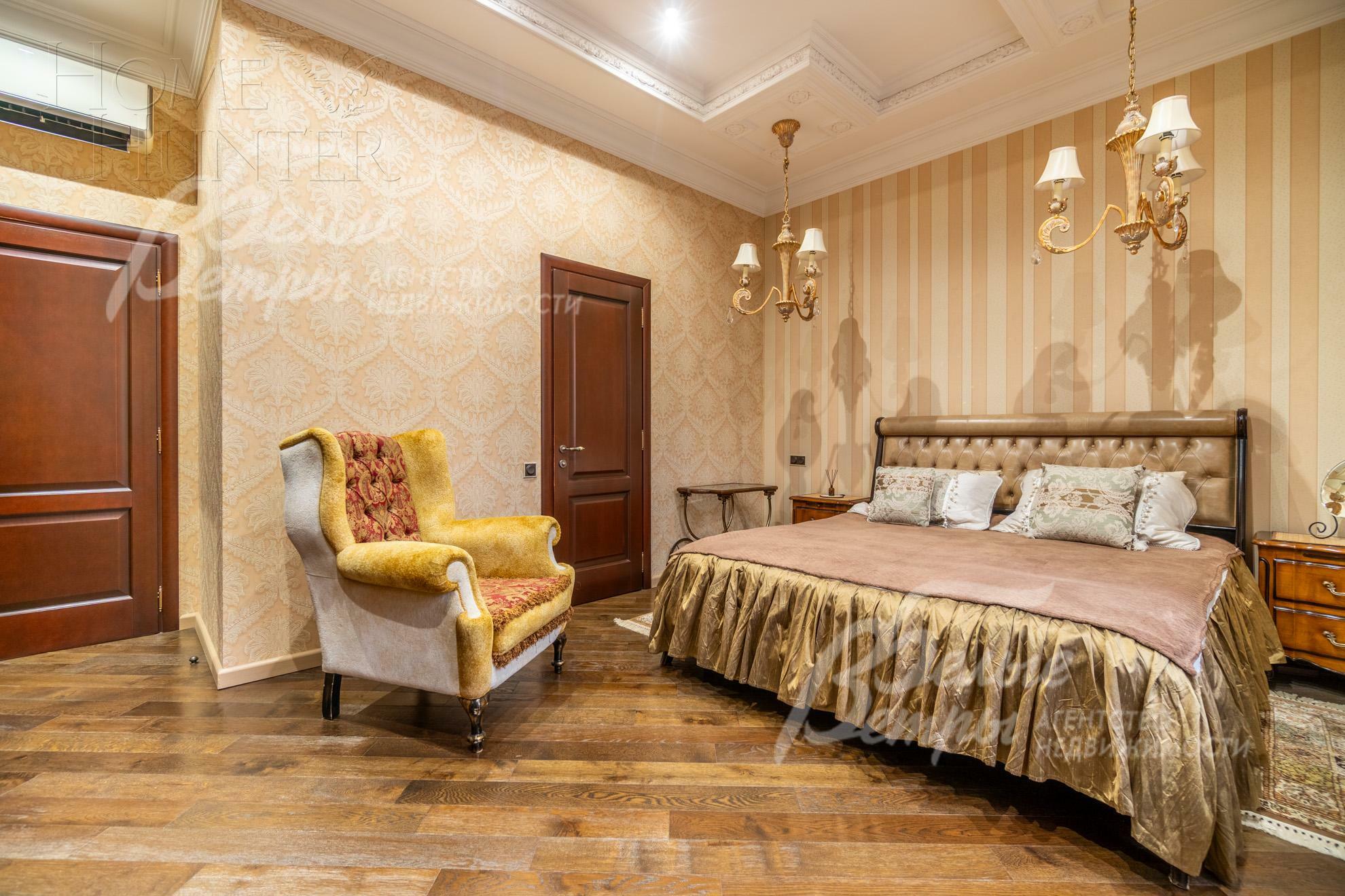 2-этажный коттедж 1 000 м² с отделкой