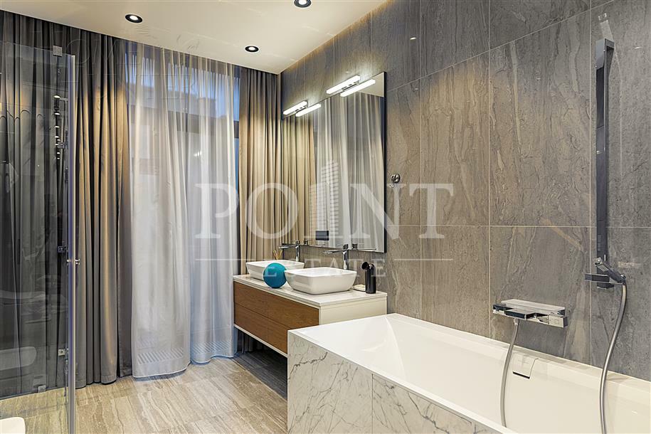 3-этажный таунхаус 238.4 м² с отделкой