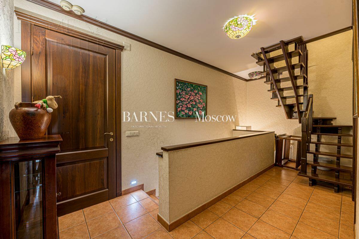 3-УРОВНЕВАЯ КВАРТИРА С ОТДЕЛКОЙ 227 М² НА 16 ЭТАЖЕ