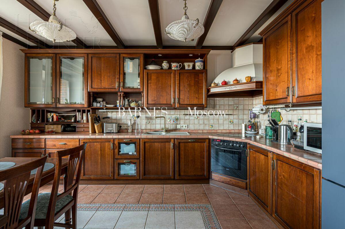 3-УРОВНЕВАЯ КВАРТИРА С ОТДЕЛКОЙ 227 М² НА 16 ЭТАЖЕ