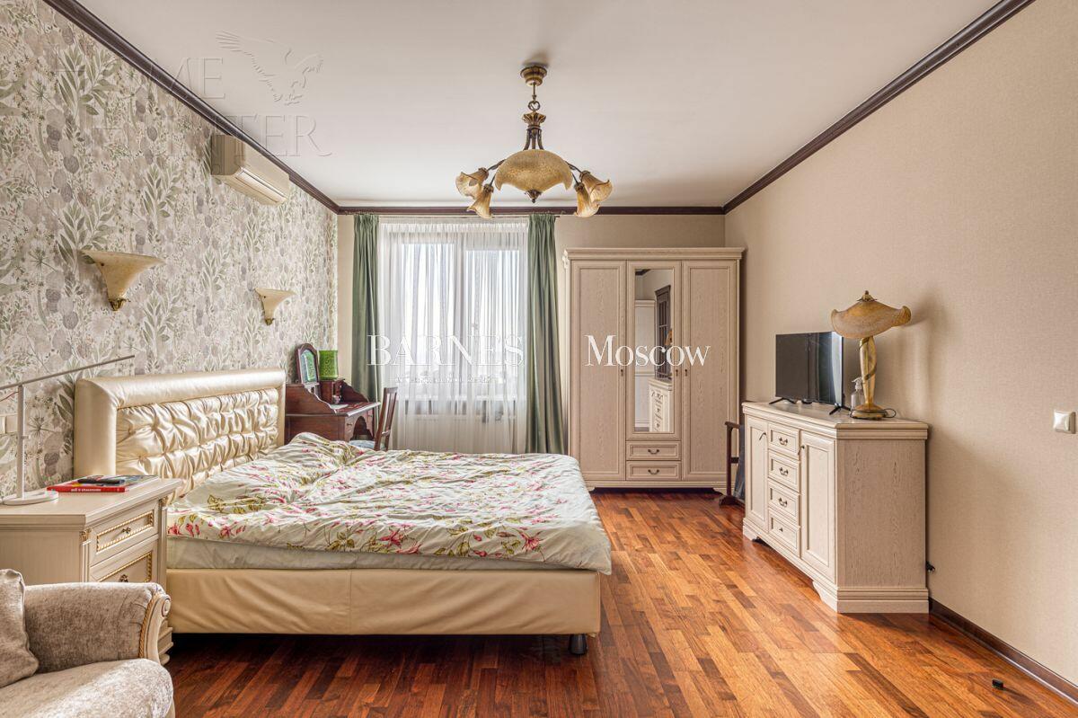 3-УРОВНЕВАЯ КВАРТИРА С ОТДЕЛКОЙ 227 М² НА 16 ЭТАЖЕ