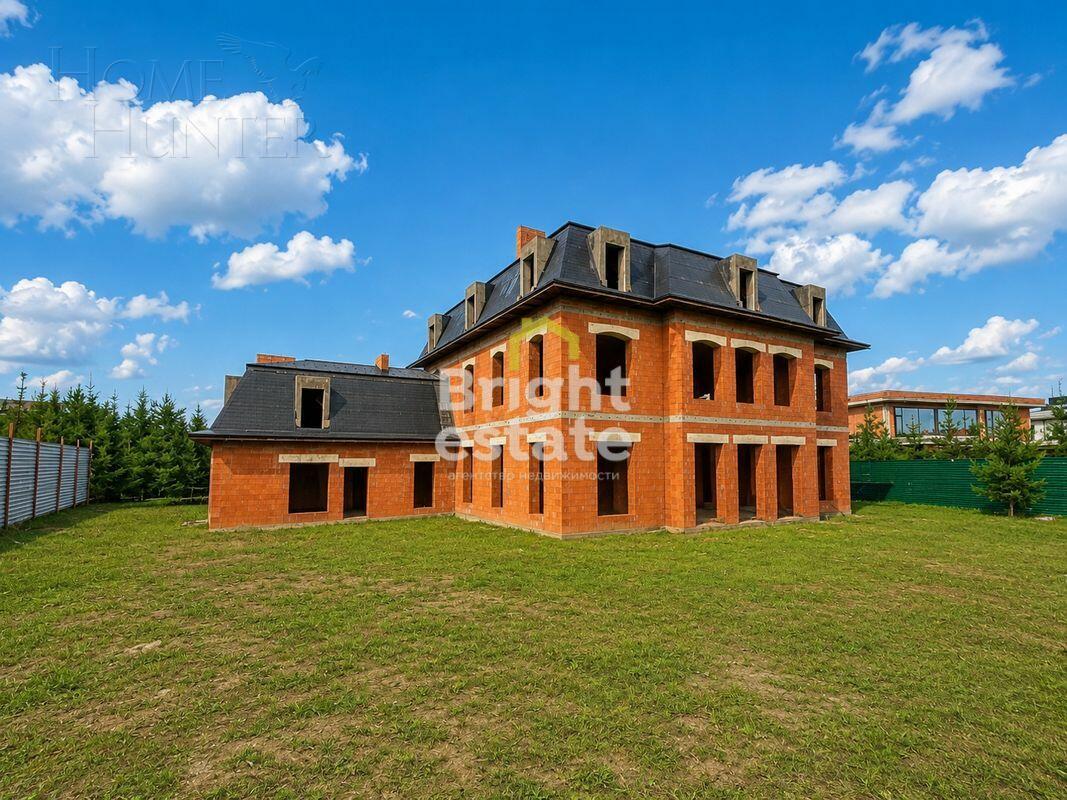 2-этажный коттедж 1 250 м² без отделки