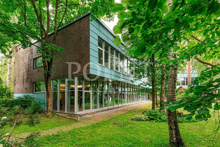 2-этажный коттедж 1 434.3 м² с отделкой