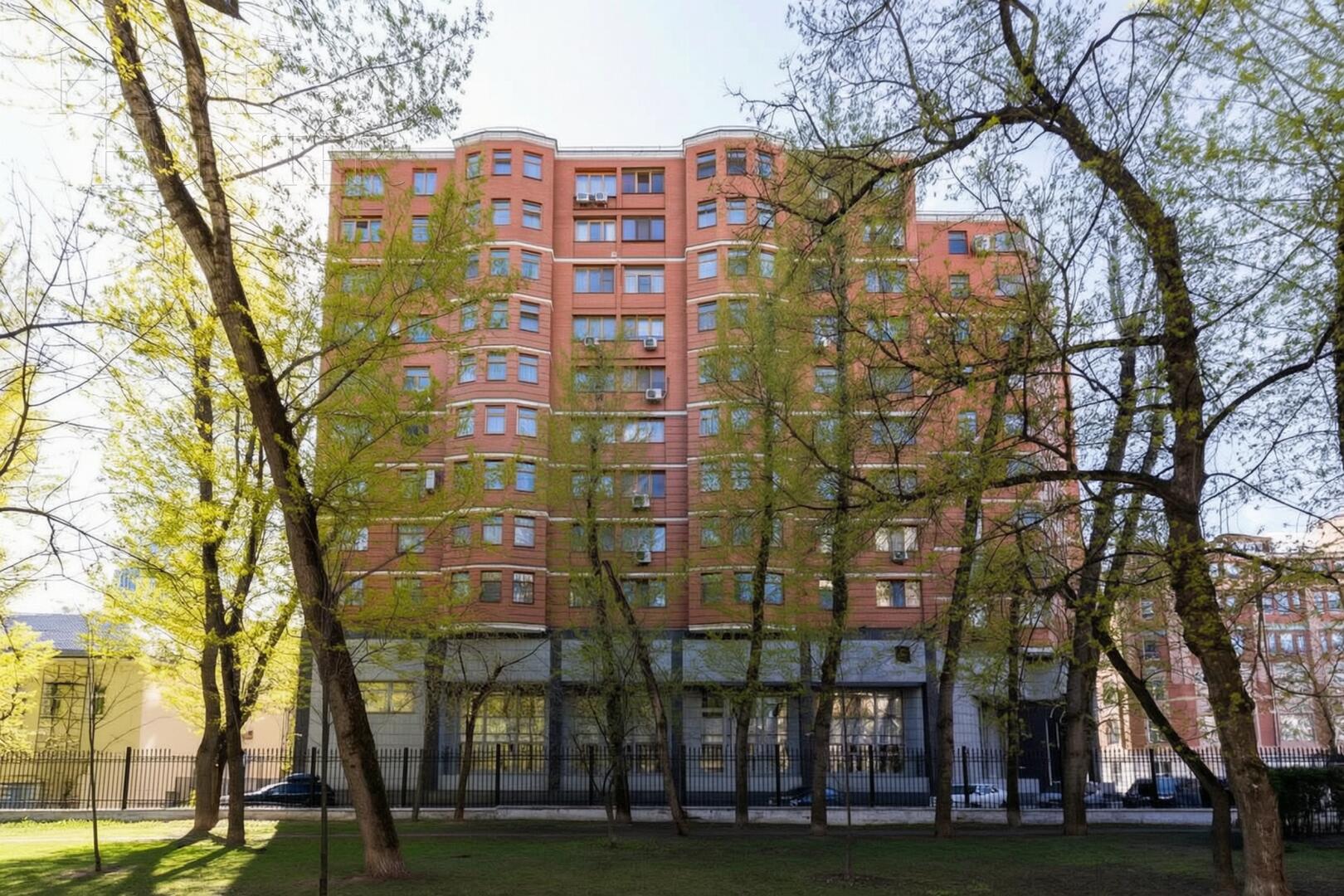8-КОМН. КВАРТИРА С ОТДЕЛКОЙ 275.3 М² НА 9 ЭТАЖЕ