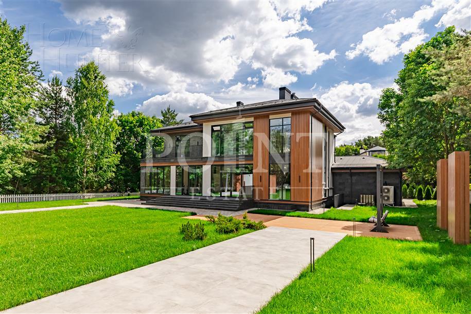 2-этажный коттедж 650 м² с отделкой