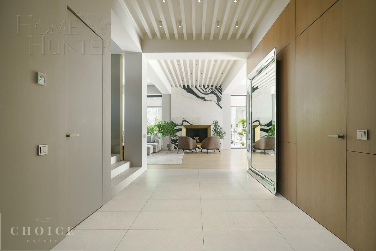 2-этажный коттедж 320 м² с отделкой