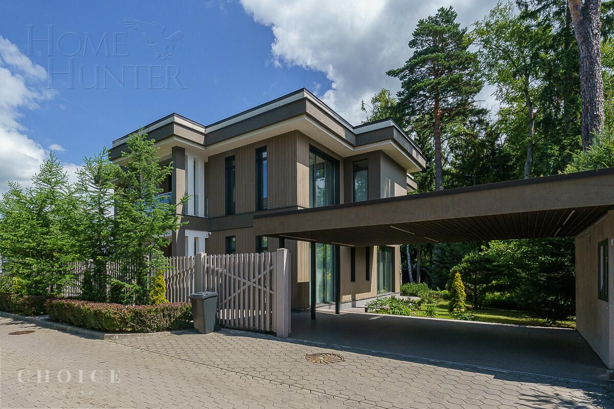 2-этажный коттедж 320 м² с отделкой