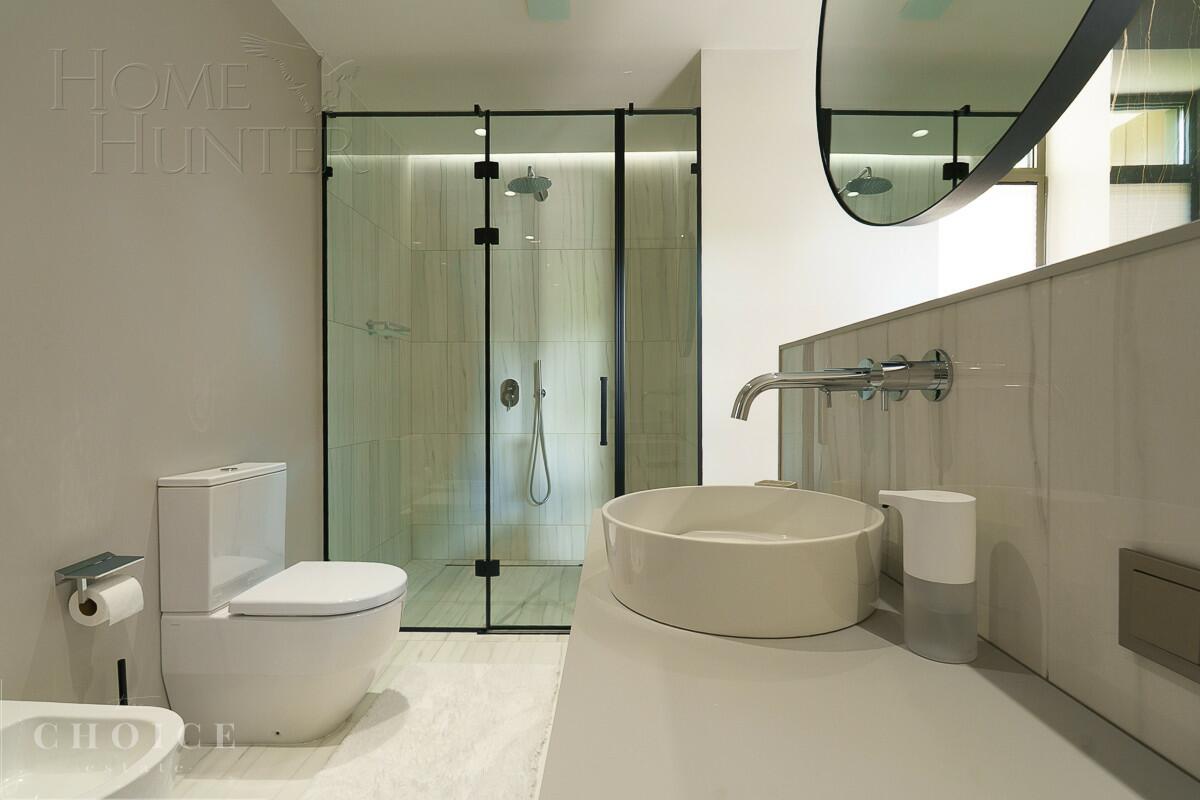 2-этажный коттедж 320 м² с отделкой