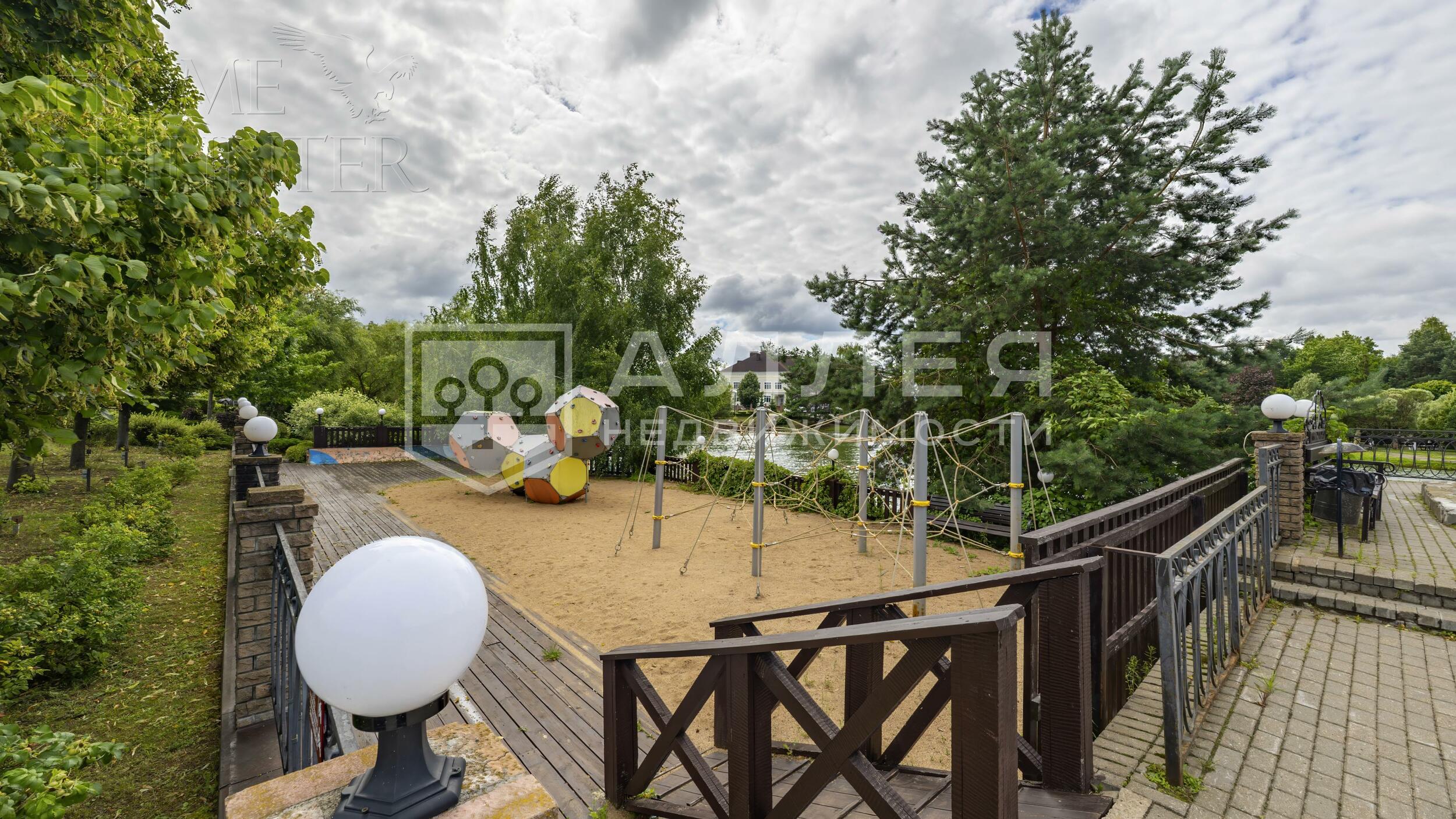 2-этажный коттедж 460 м² с отделкой